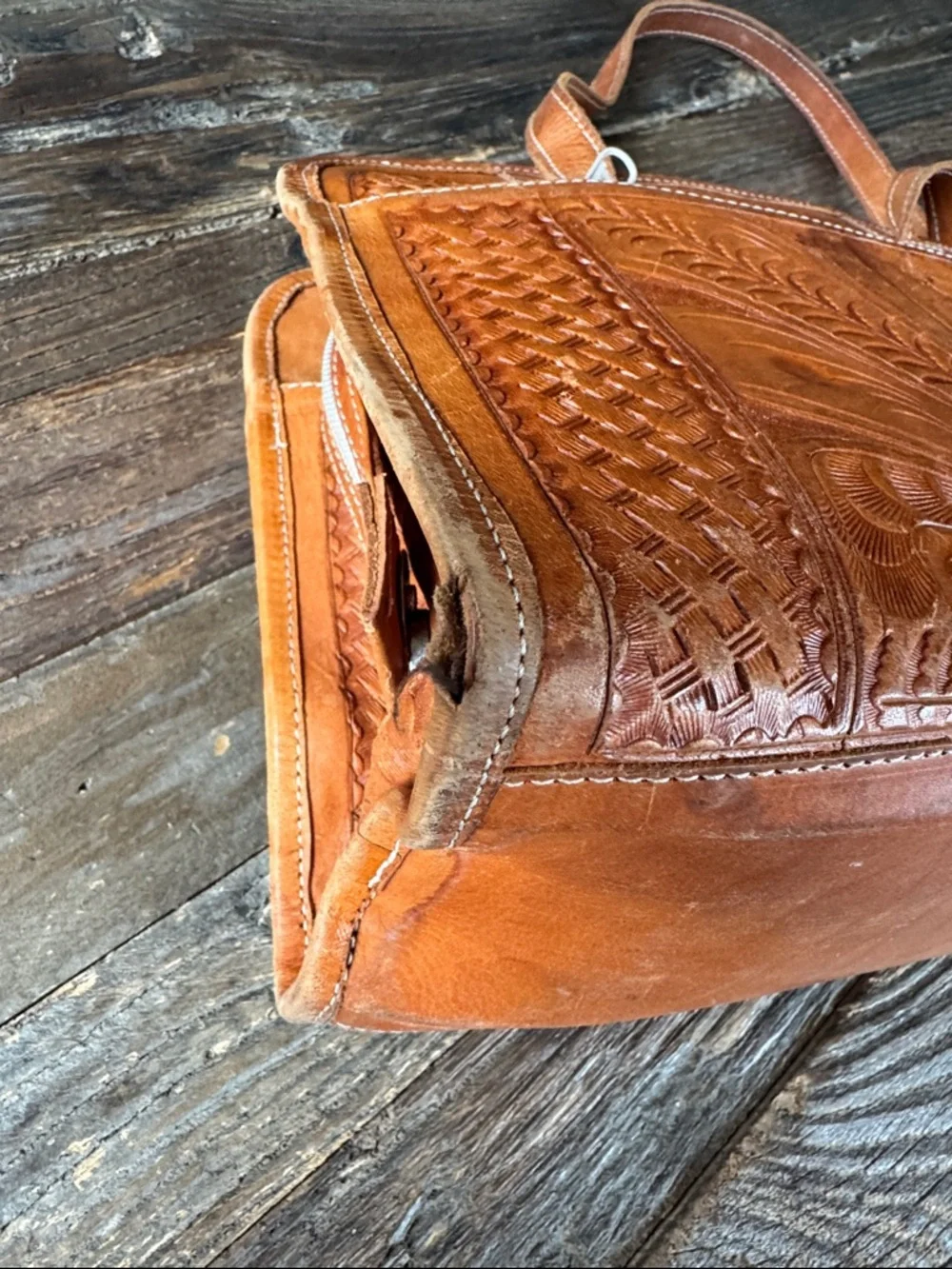 Leaders in leather vintage‎ artisan Paraguayan hand tool satchel with wallet